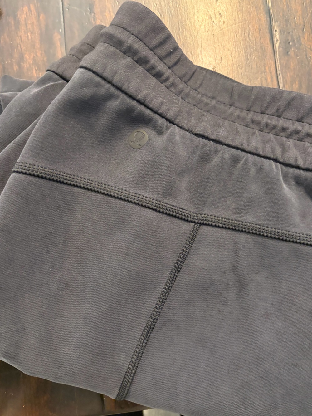 Lululemon Softstreme High-Rise Straight-Leg Cropped Pants size 12 - Picture 5 of 9